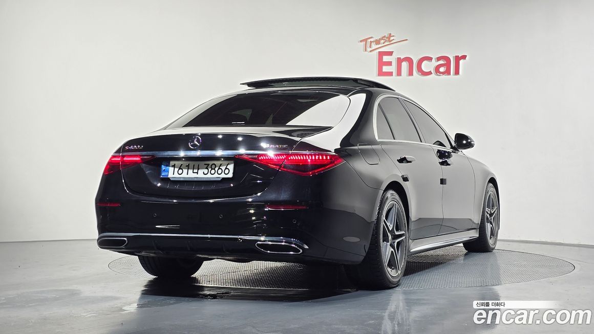 Mercedes-Benz S-Class 2021