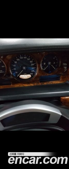 Rolls-Royce Phantom 2004