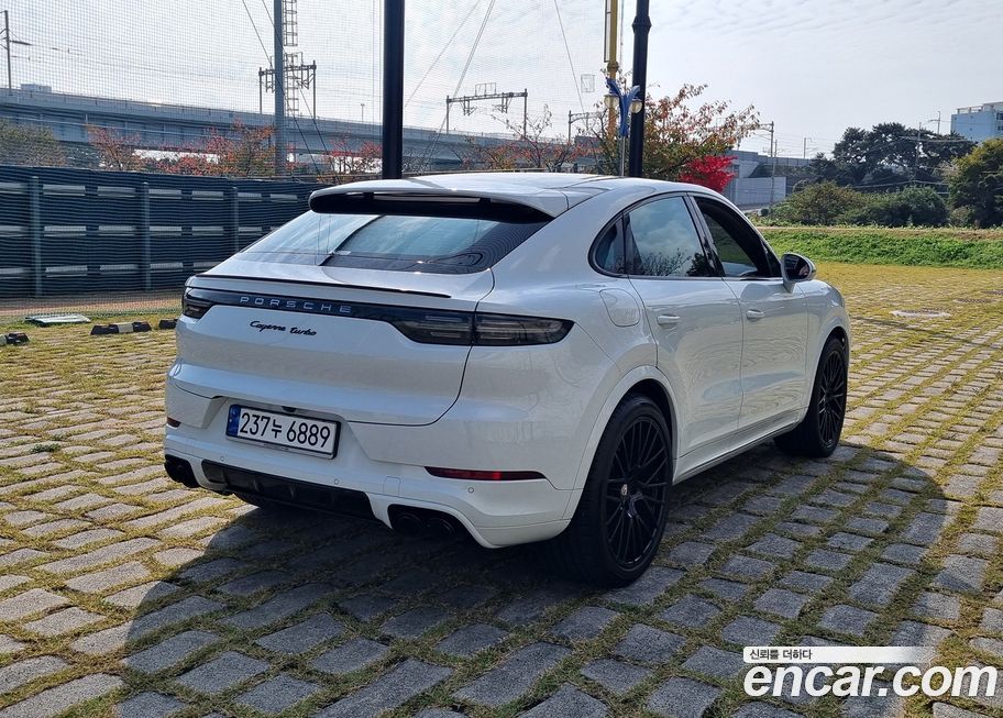 Porsche Cayenne 2021
