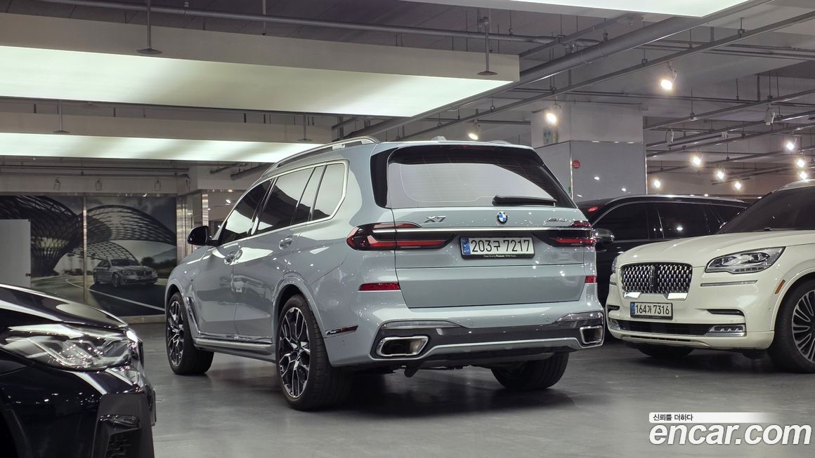 BMW X7 2024