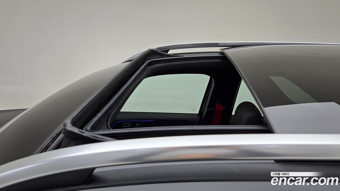 Mercedes-Benz GLB-Class 2025