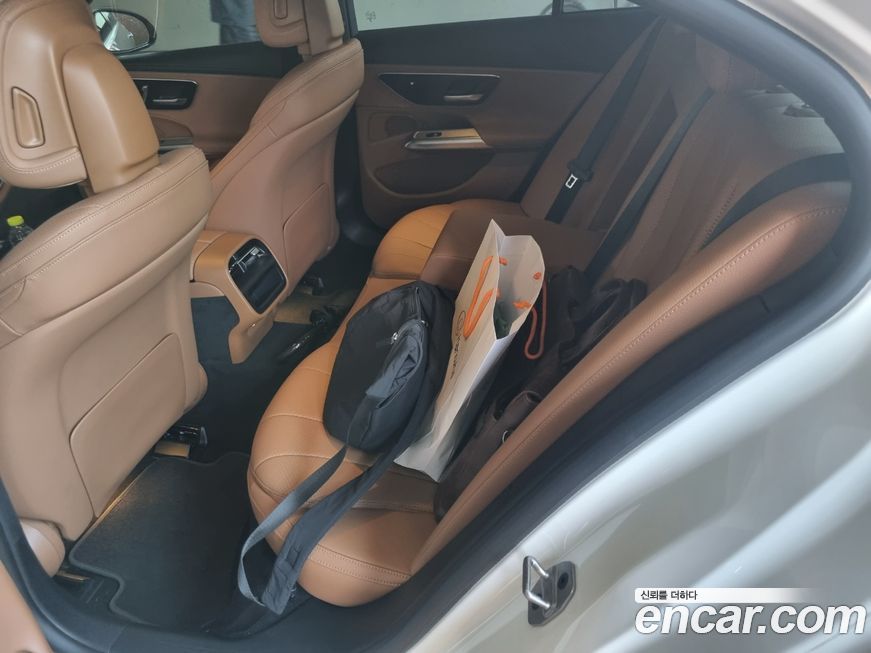 Mercedes-Benz E-Class 2024