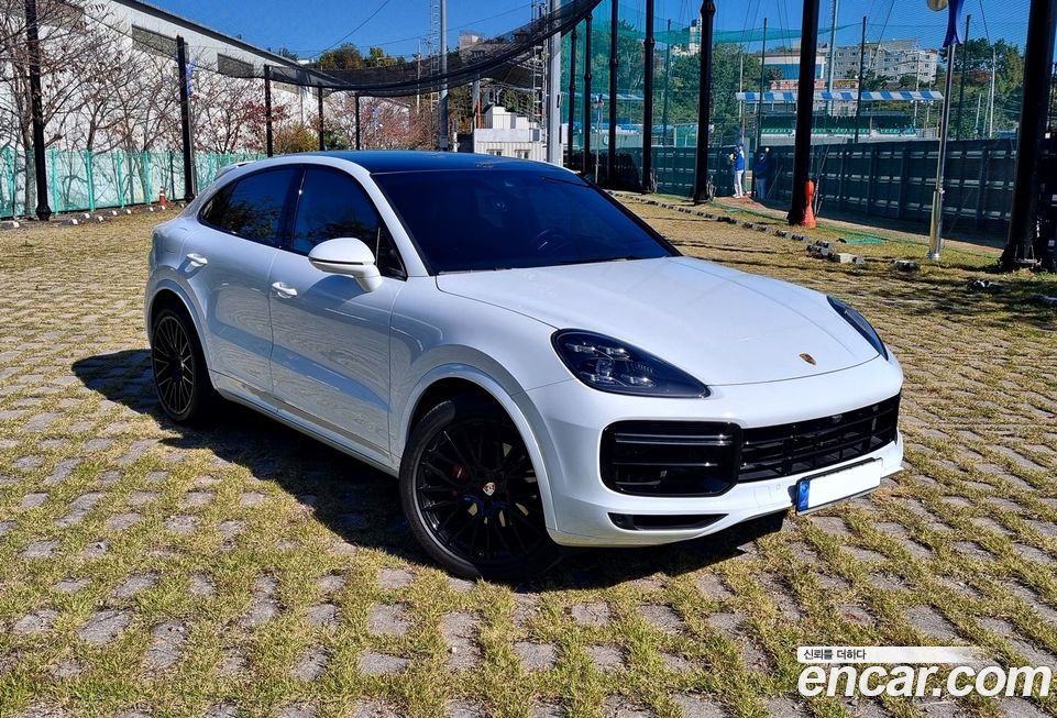 Porsche Cayenne 2021