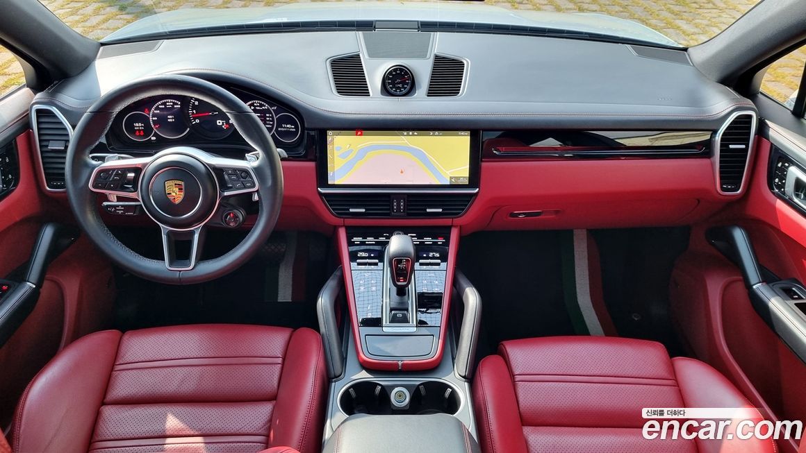 Porsche Cayenne 2021