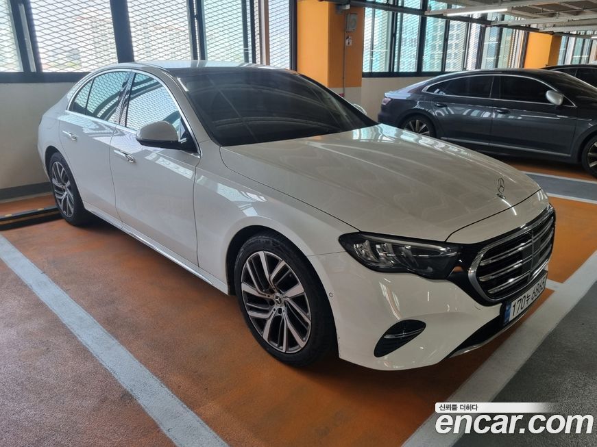 Mercedes-Benz E-Class 2024