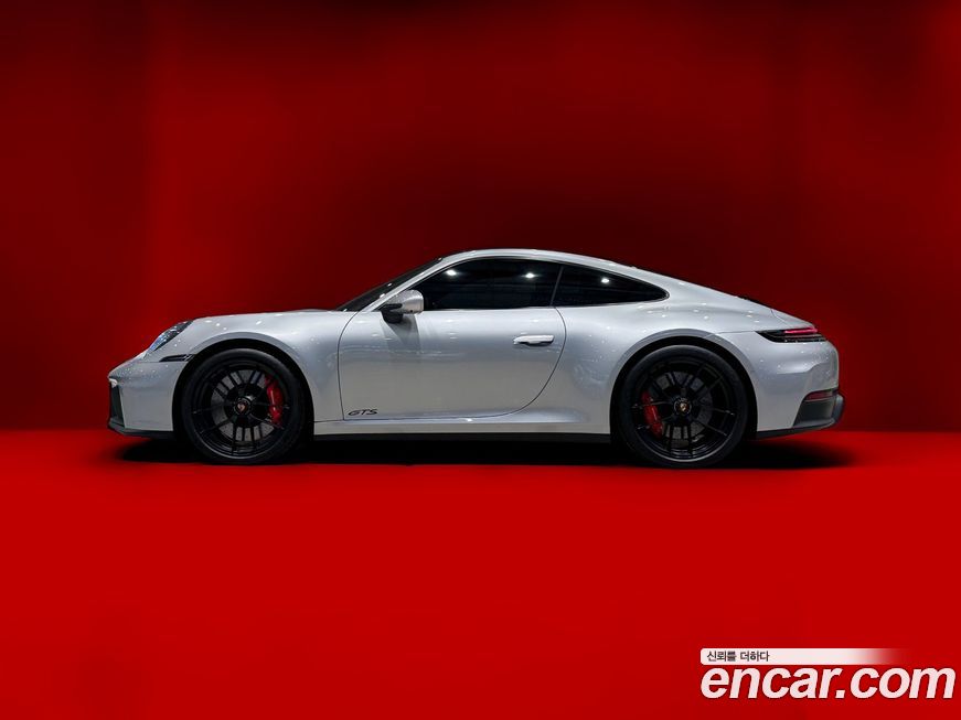 Porsche 911 2025