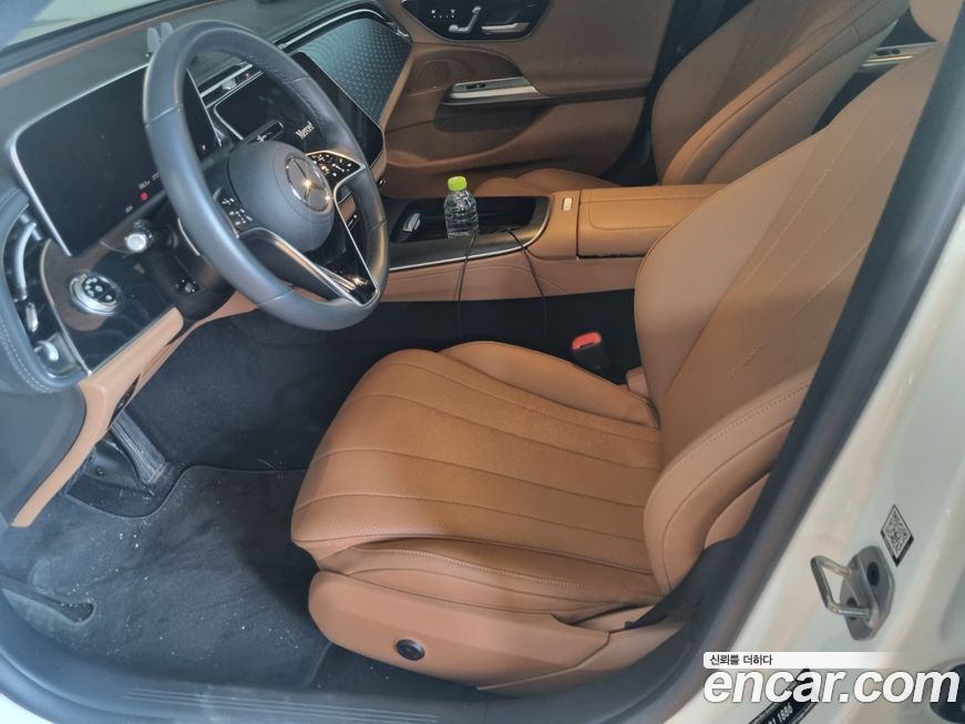 Mercedes-Benz E-Class 2024
