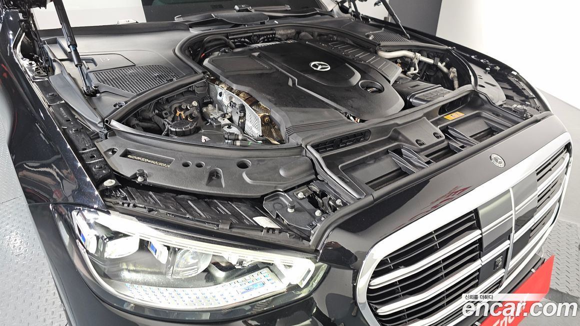 Mercedes-Benz S-Class 2021