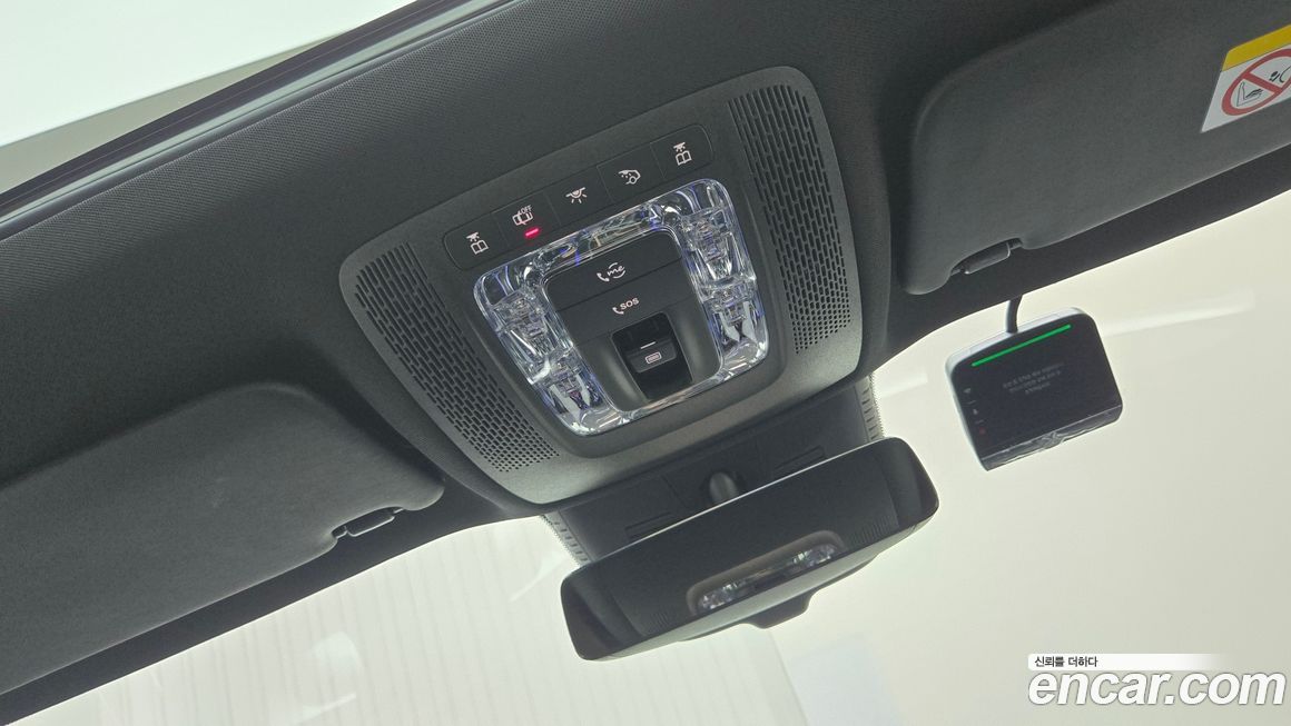 Mercedes-Benz GLB-Class 2025