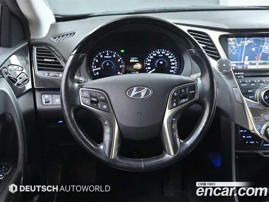Hyundai Grandeur 2011