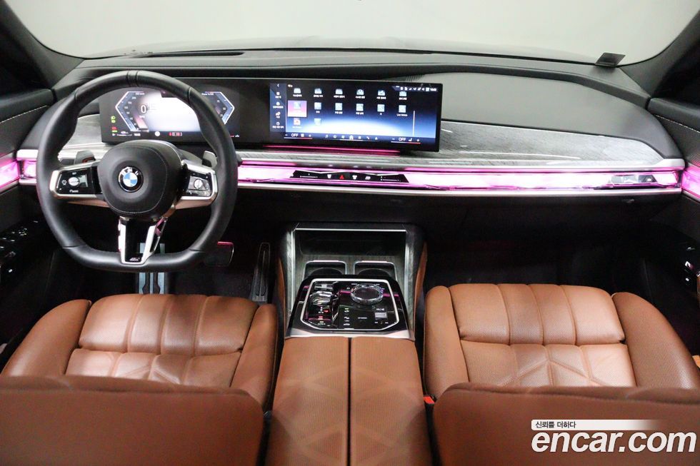 BMW 7-Series 2024