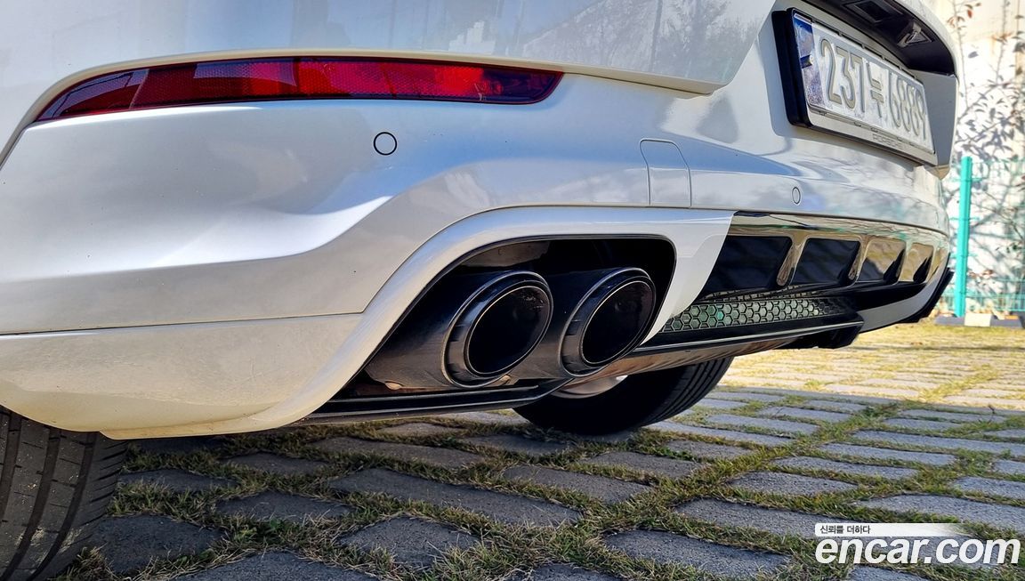 Porsche Cayenne 2021