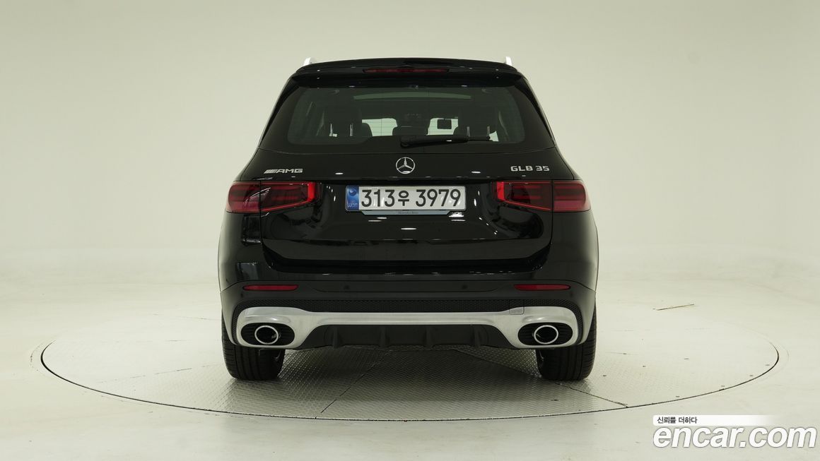 Mercedes-Benz GLB-Class 2025