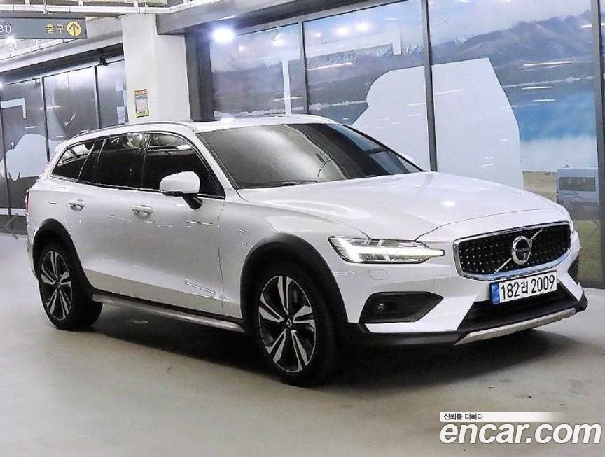 Volvo V60 2021