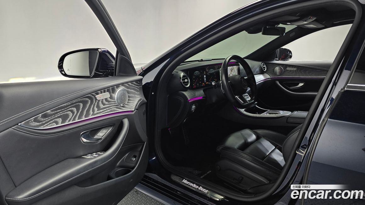 Mercedes-Benz E-Class 2021