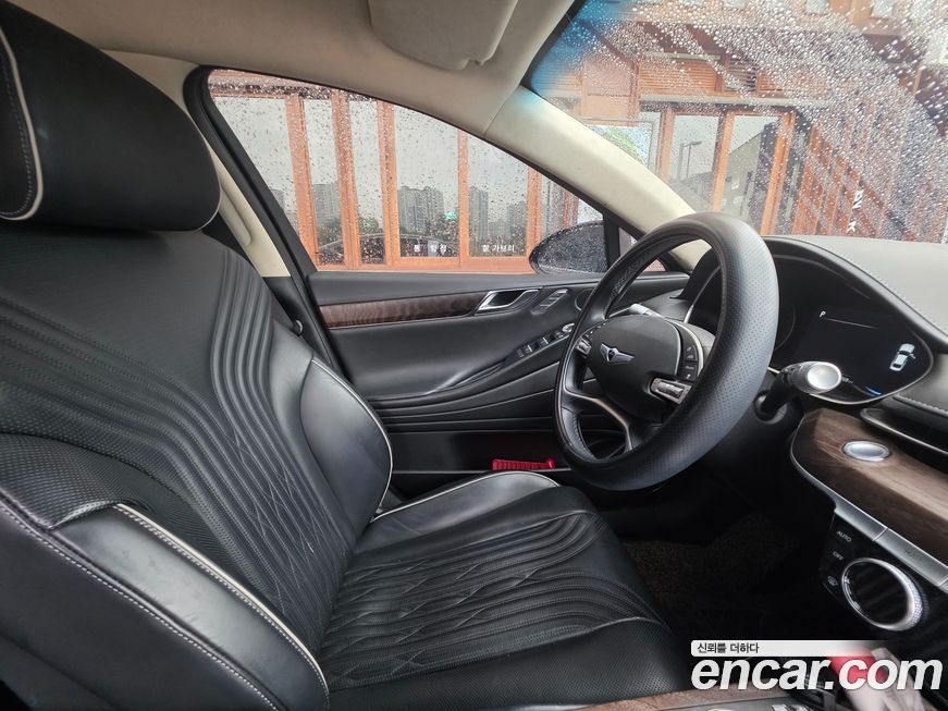 Genesis G80 2021