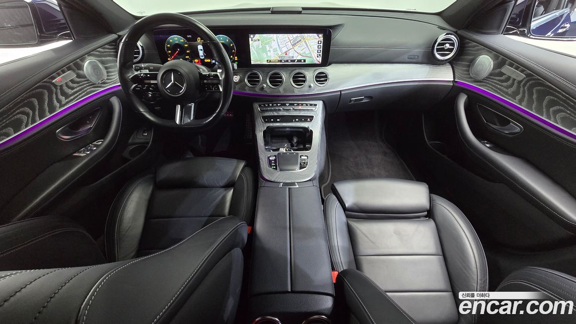 Mercedes-Benz E-Class 2021