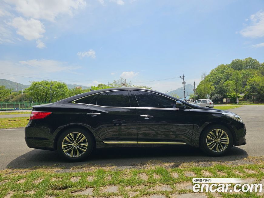 Hyundai Grandeur 2016