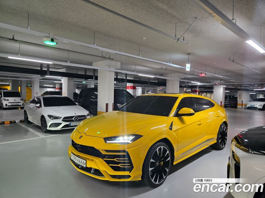 Lamborghini Urus 2019
