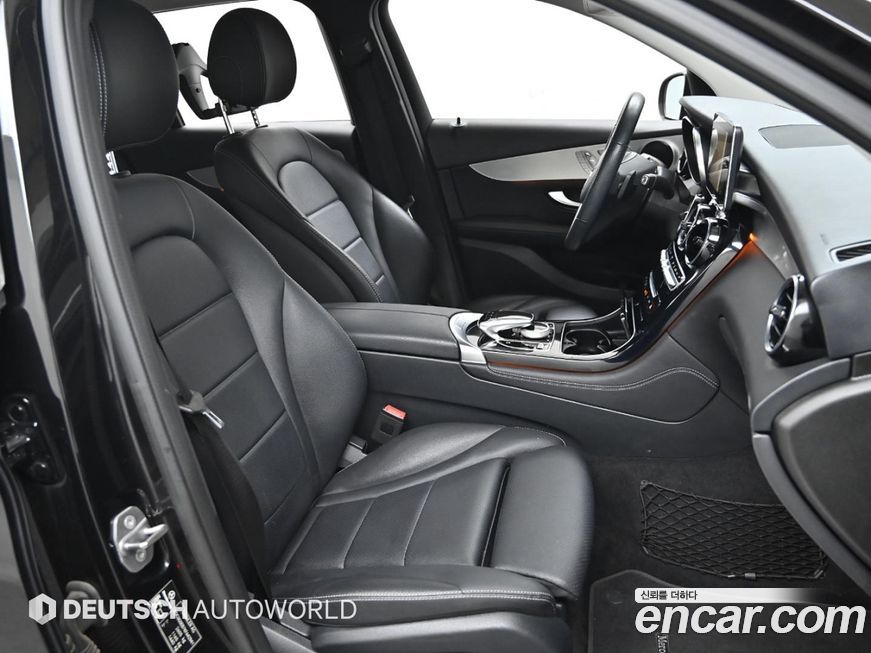 Mercedes-Benz GLC-Class 2019