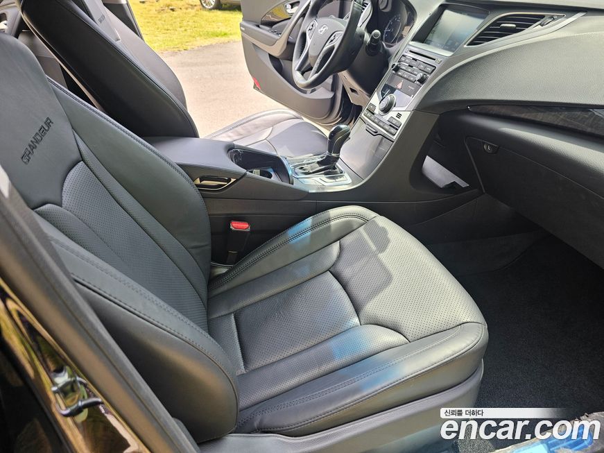 Hyundai Grandeur 2016