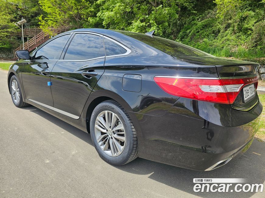 Hyundai Grandeur 2016