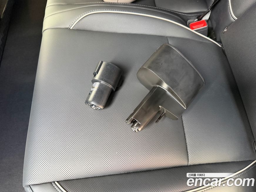 Tesla Cybertruck 2025