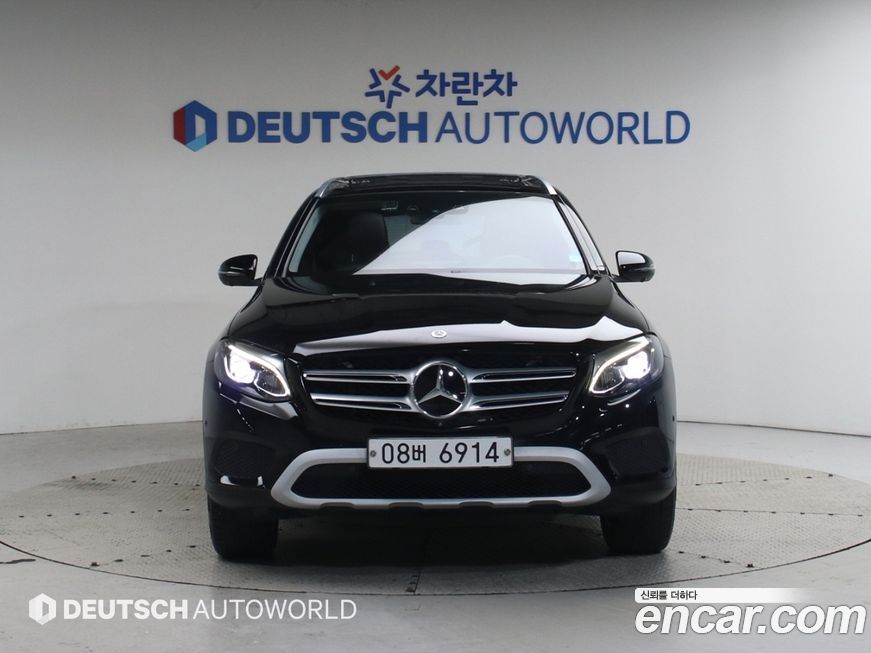 Mercedes-Benz GLC-Class 2019