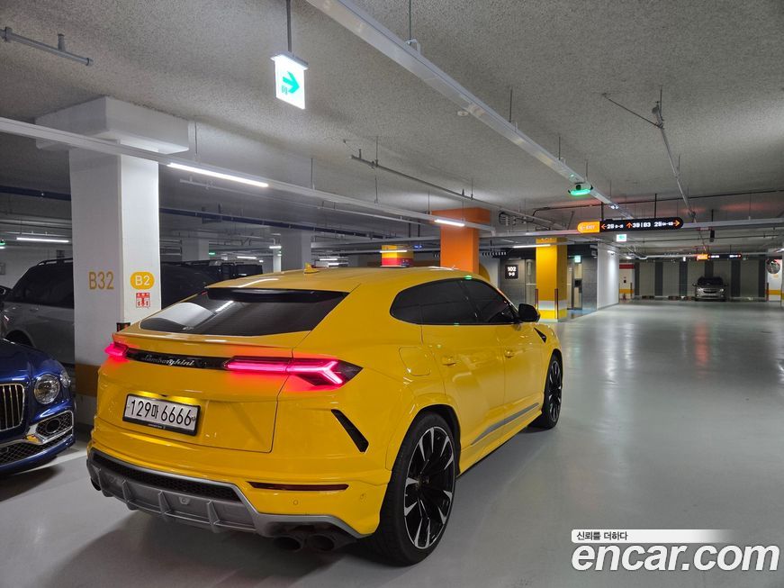 Lamborghini Urus 2019