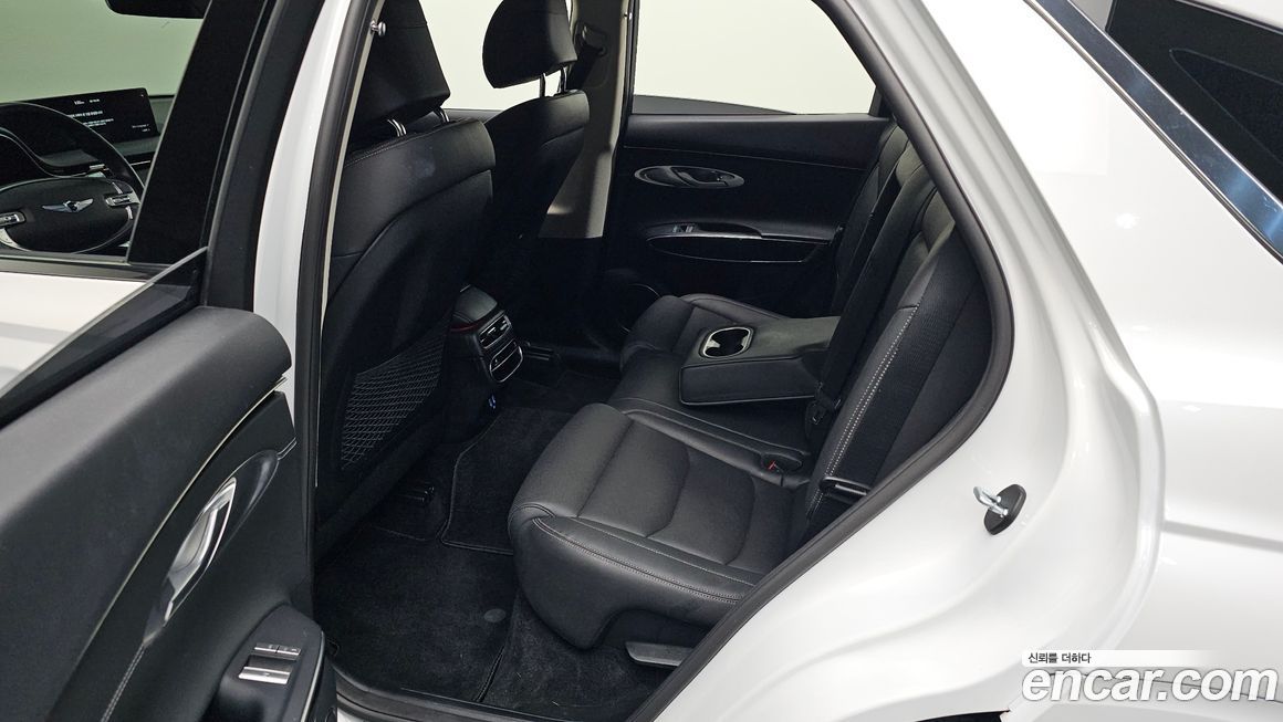Genesis GV70 2021