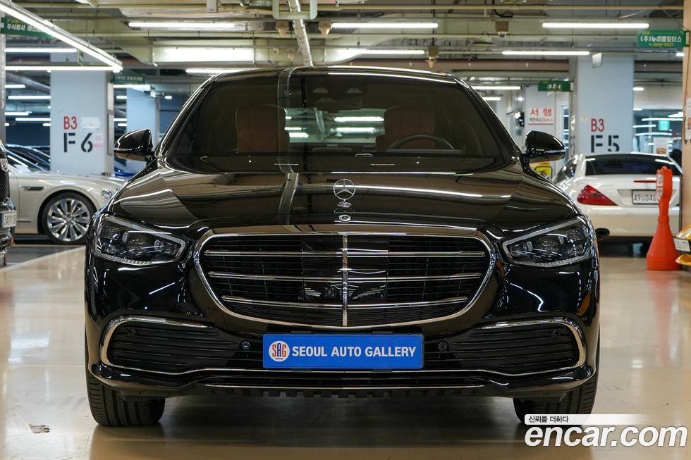 Mercedes-Benz S-Class 2025