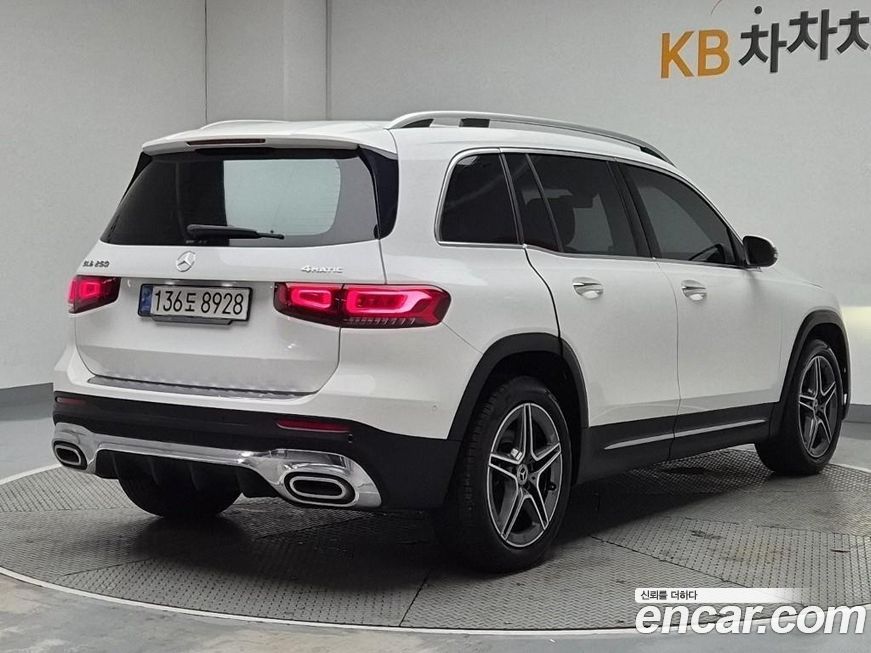 Mercedes-Benz GLB-Class 2020