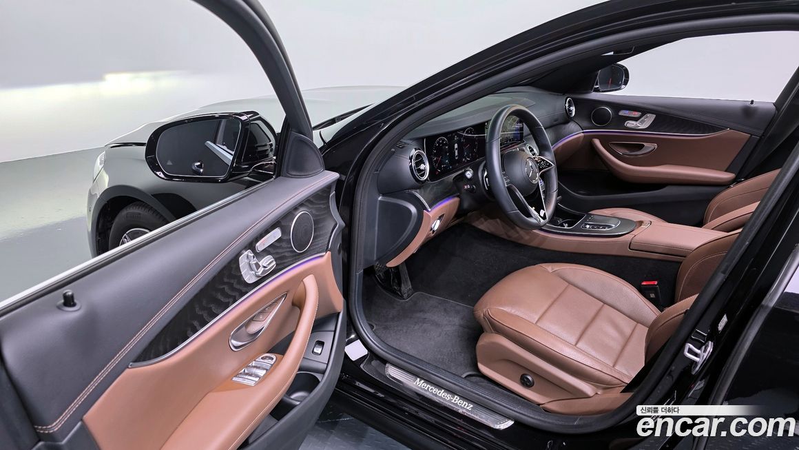 Mercedes-Benz E-Class 2023