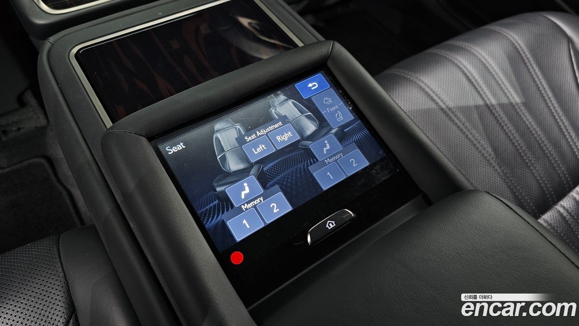 Lexus LS 2018