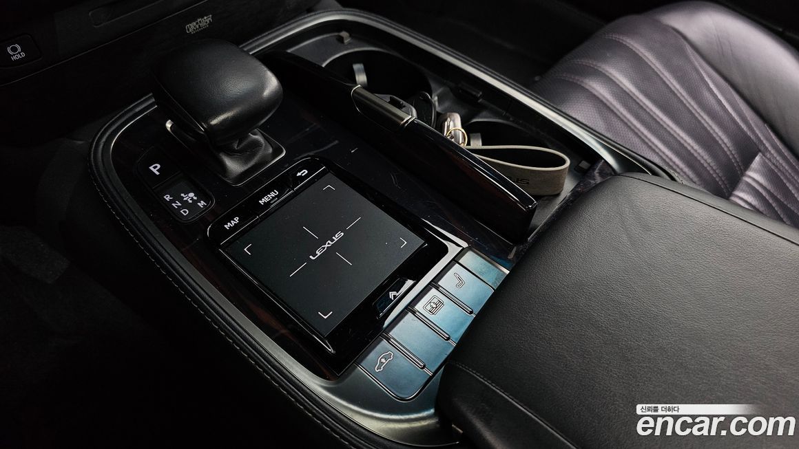 Lexus LS 2018