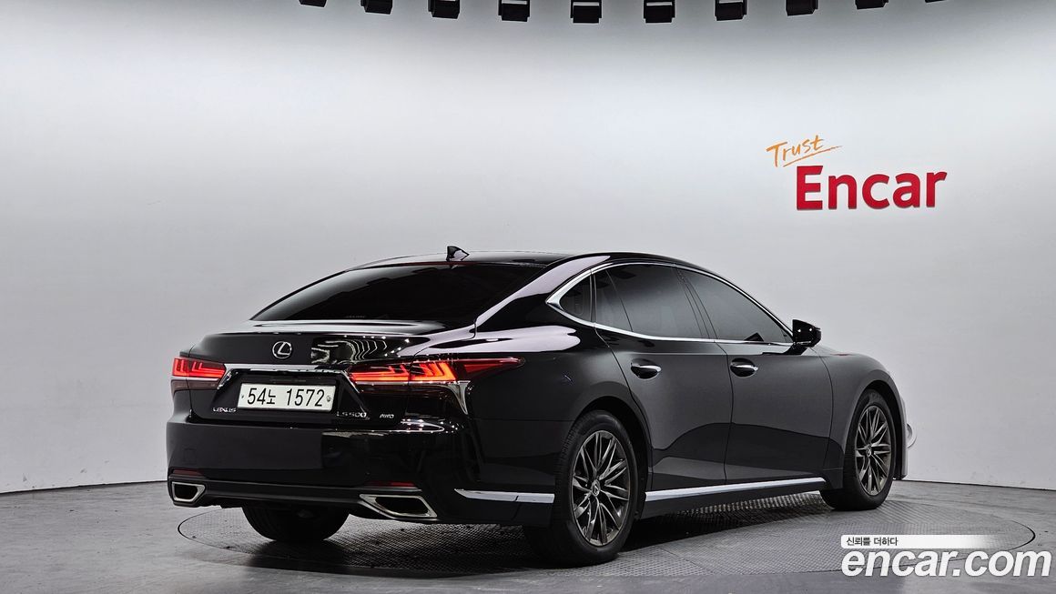 Lexus LS 2018