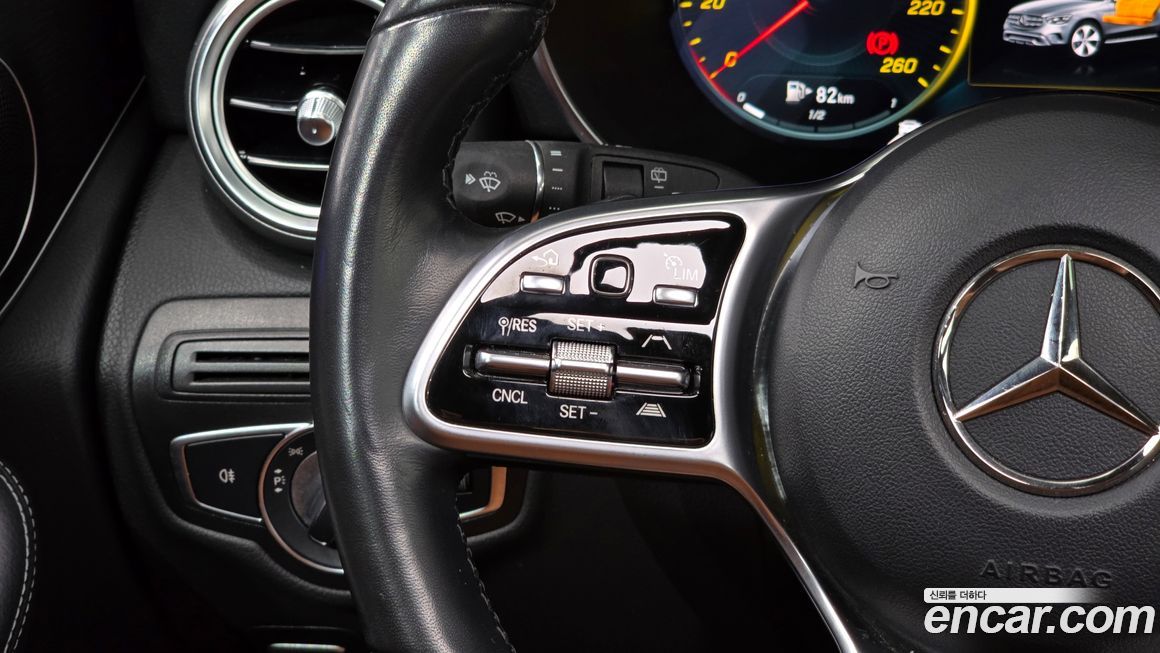 Mercedes-Benz GLC-Class 2022