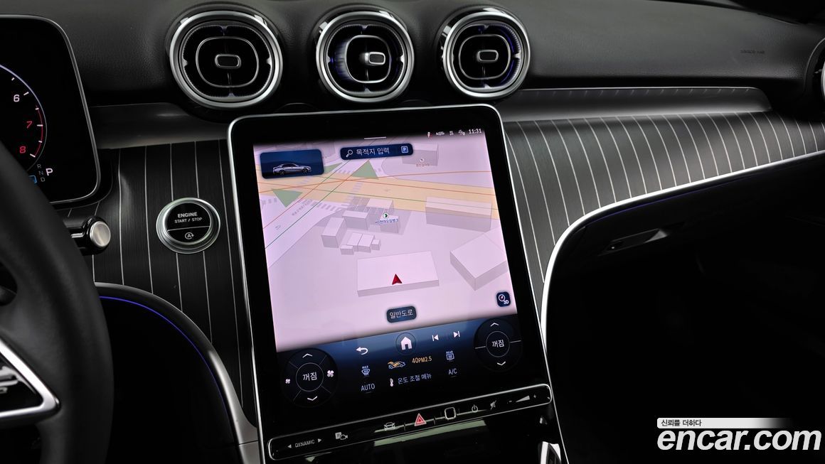 Mercedes-Benz C-Class 2025