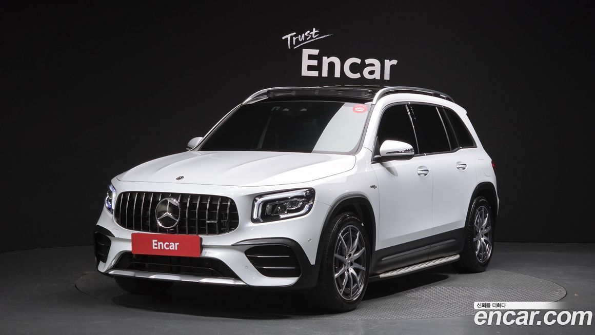 Mercedes-Benz GLB-Class 2023
