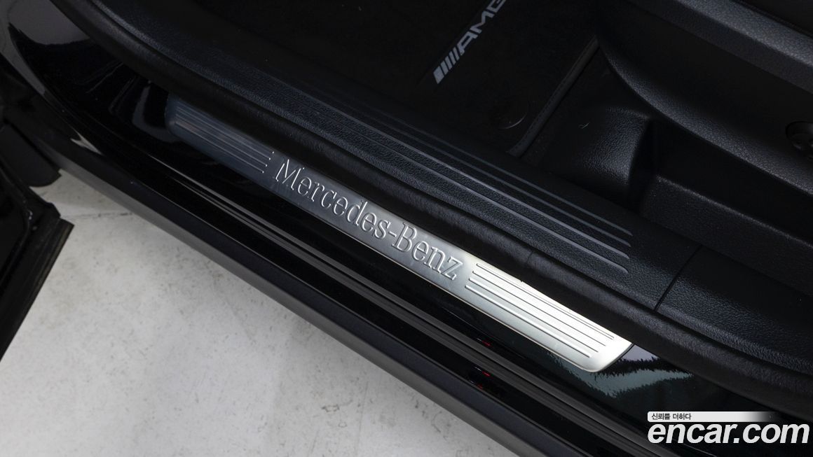 Mercedes-Benz GLB-Class 2025