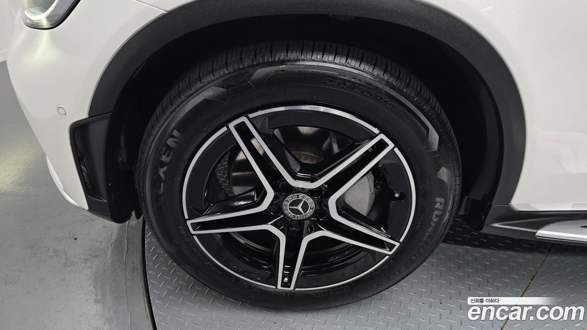 Mercedes-Benz GLC-Class 2022