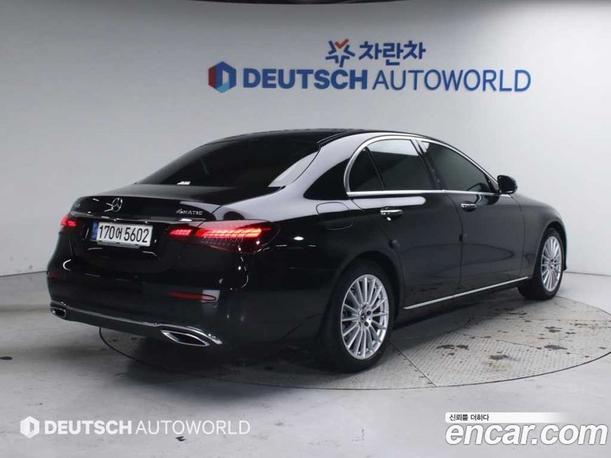 Mercedes-Benz E-Class 2021