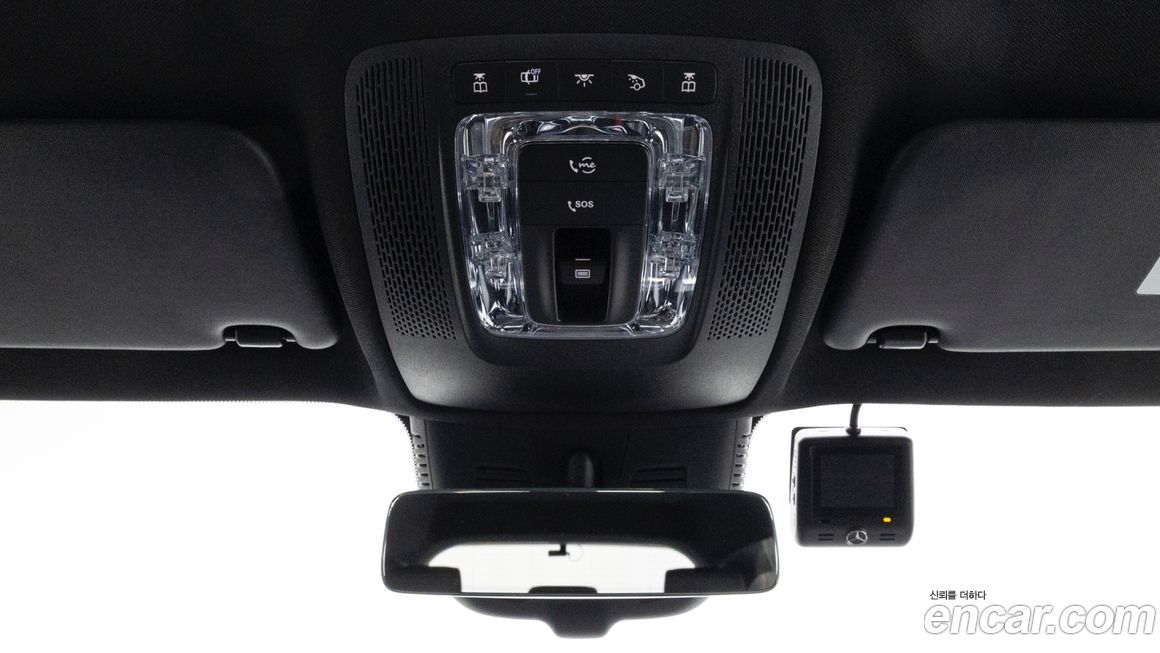 Mercedes-Benz GLB-Class 2025