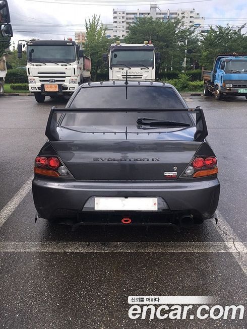 Mitsubishi Lancer Evolution 2005