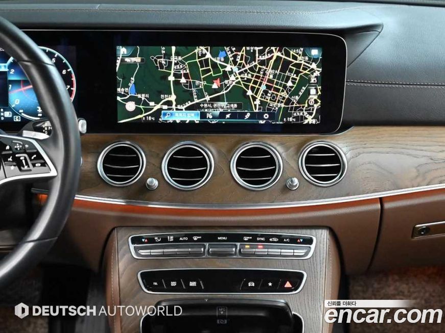 Mercedes-Benz E-Class 2021