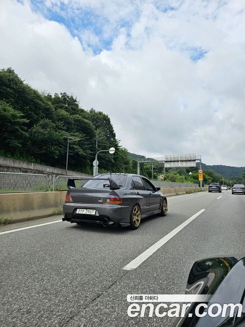 Mitsubishi Lancer Evolution 2005