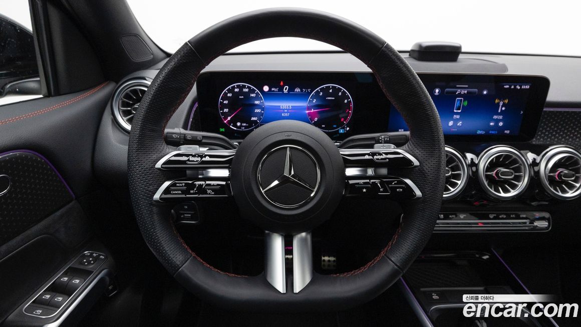 Mercedes-Benz GLB-Class 2025