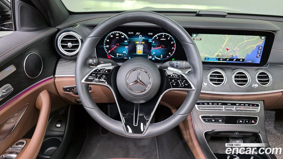Mercedes-Benz E-Class 2023