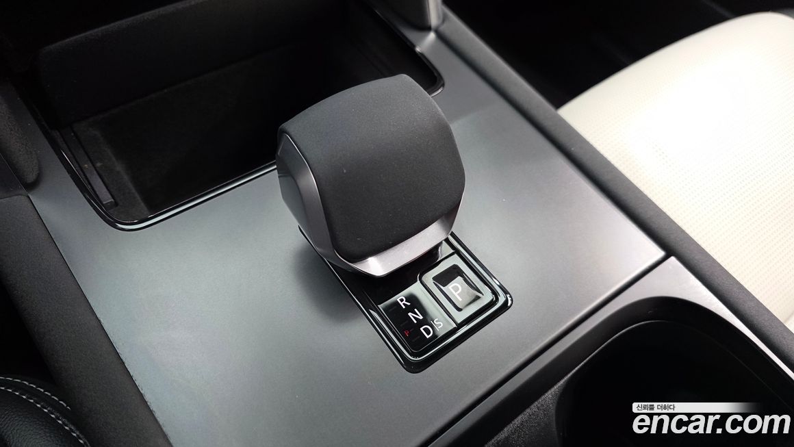 Land Rover Discovery Sport 2025