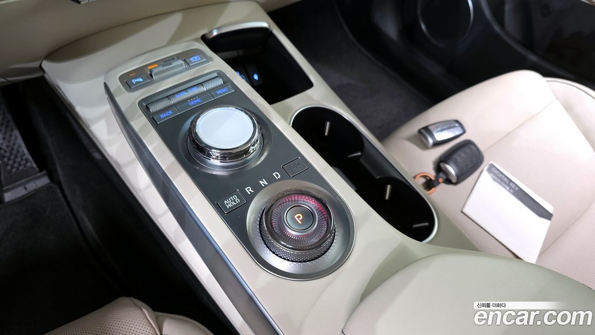 Genesis GV70 2023